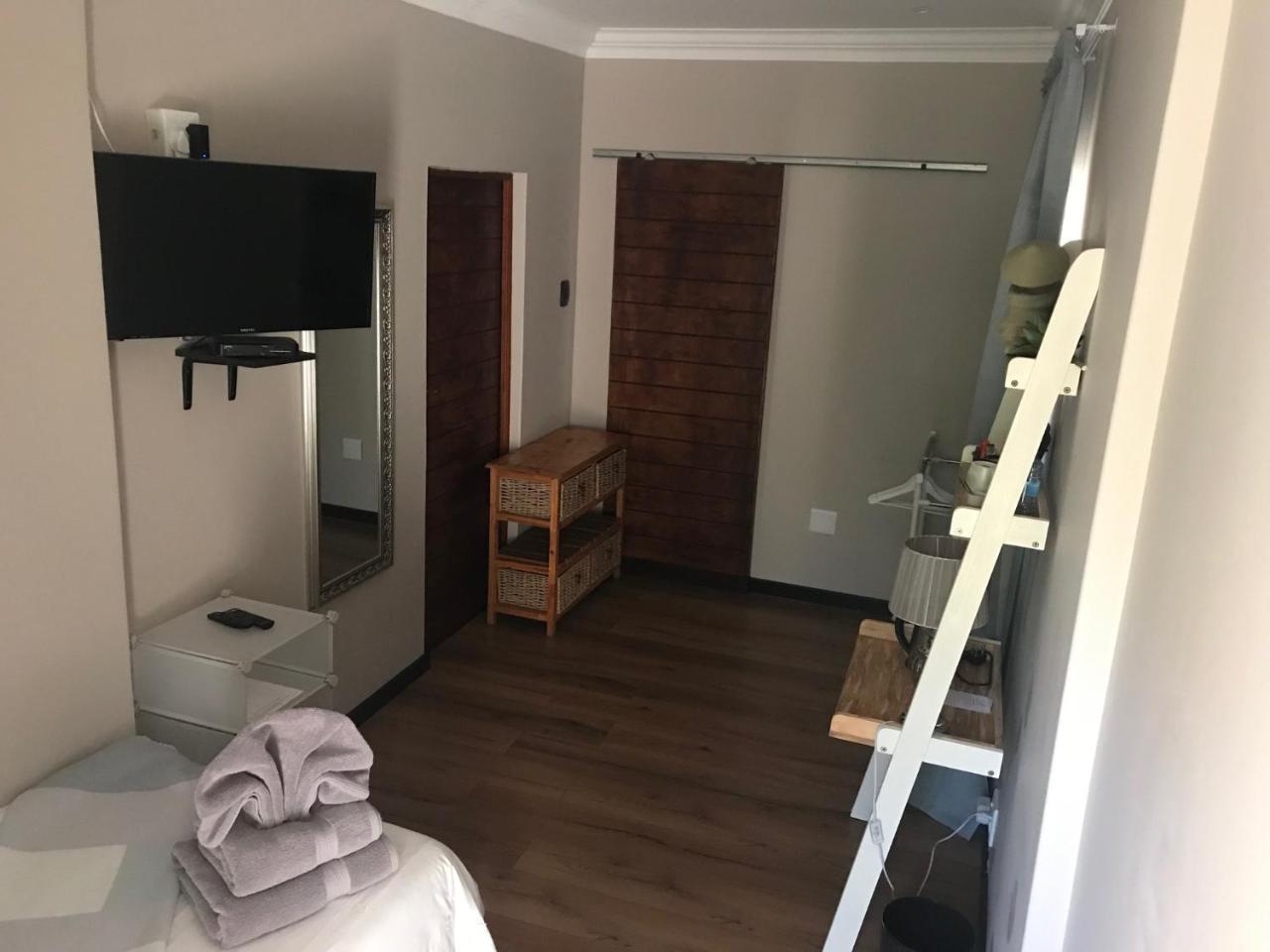 Eagle Rock Executive Guest House 켐턴파크 외부 사진